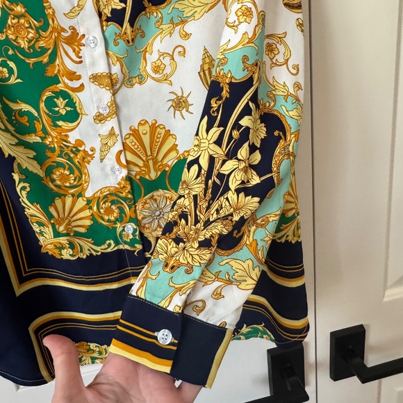 PrettyLittleThing printed blouse - Picture 3 of 5